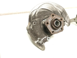 AUDI A4 B9 (2015–2026) Front wheel hub 8W0407241F - 2