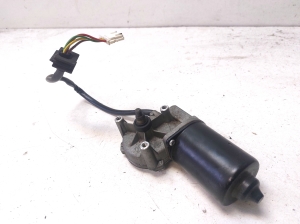 Mercedes Benz CLK-Class 209 (2002–2009) Scheibenwischermotor vorne A2038200342 - 3