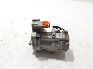   A/C compressor  - 926004842R 