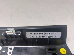Volkswagen Passat B8 (2014–2023) Dashboard trim 3G1858069E - 4