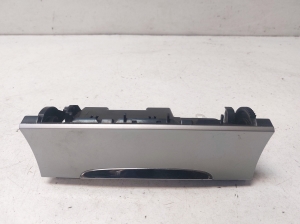 Front ashtray - 3C0863284