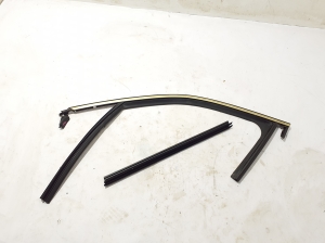   Front door rubber seal  - 803313603R 
