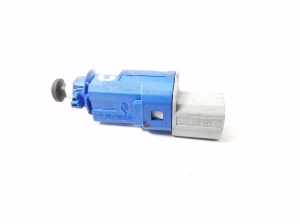 RENAULT Clio III (2005–2012) Contacteur de pédale d’embrayage 8200276359C - 2