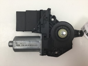 Rear side door window regulator motor - 1K0959703C