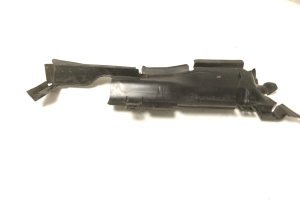 AUDI A4 B9 (2015–2026) Luftleitblech für den Kühler 8W0121284 - 3