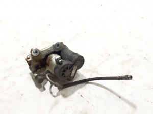   Rear brake caliper  - 440103432R 
