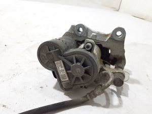 RENAULT 5- I (2024–2026) Rear brake caliper 440106237R - 2