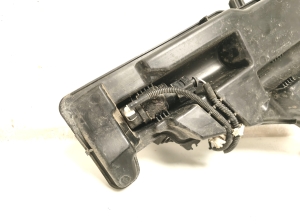 AUDI A4 B9 (2015–2026) Réservoir lave-glace avant 8W0955451J - 2