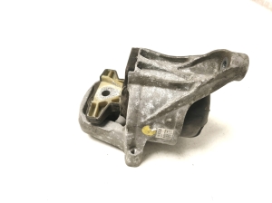 AUDI A4 B9 (2015–2026) Mootoripadi 8W0199372CD - 5