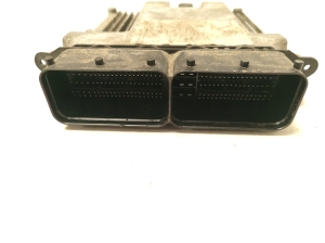 AUDI A4 B9 (2015–2026) Calculateur moteur 04L906026FS - 3