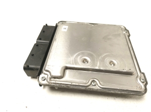 AUDI A4 B9 (2015–2026) Calculateur moteur 04L906026FS - 5