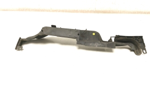 AUDI A4 B9 (2015–2026) Kapotialune kate 8W0821169 - 7