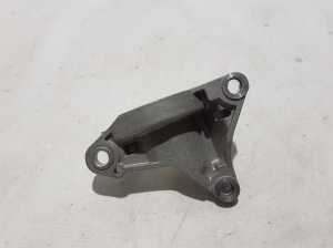 RENAULT 5- I (2024–2026) Front drive shaft bracket 397748158R - 3