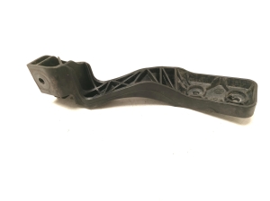 AUDI A4 B9 (2015–2026) Support de pare-chocs avant 8W0807131 - 2