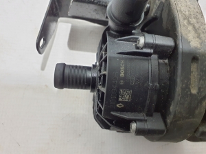RENAULT 5- I (2024–2026) Auxiliary water pump 210109440R - 2