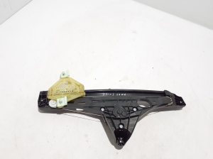   Rear side door window regulator  - 827210894R 
