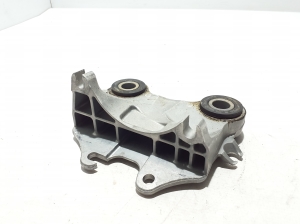 RENAULT 5- I (2024–2026) Engine bracket 112219123R - 2