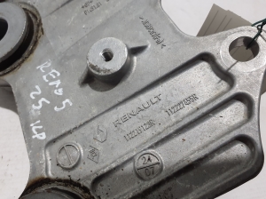 RENAULT 5- I (2024–2026) Engine bracket 112219123R - 4