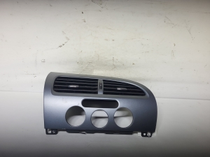Armatuurlaua ventilatsioonivõred - 1P1819110