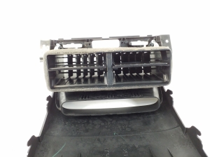Suzuki Grand Vitara II (2005–2015) Dashboard air vent grilles 7382165j0 - 3