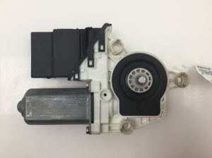 Rear side door window regulator motor - 1C0959811A