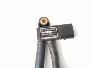 Mercedes Benz S-Class 220 (1998–2005) Sonstiger Sensor A0051537728 - 2