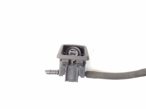 Mercedes Benz C-Class 204 (2007–2014) Frontscheibenwaschdüse A2048320714 - 3