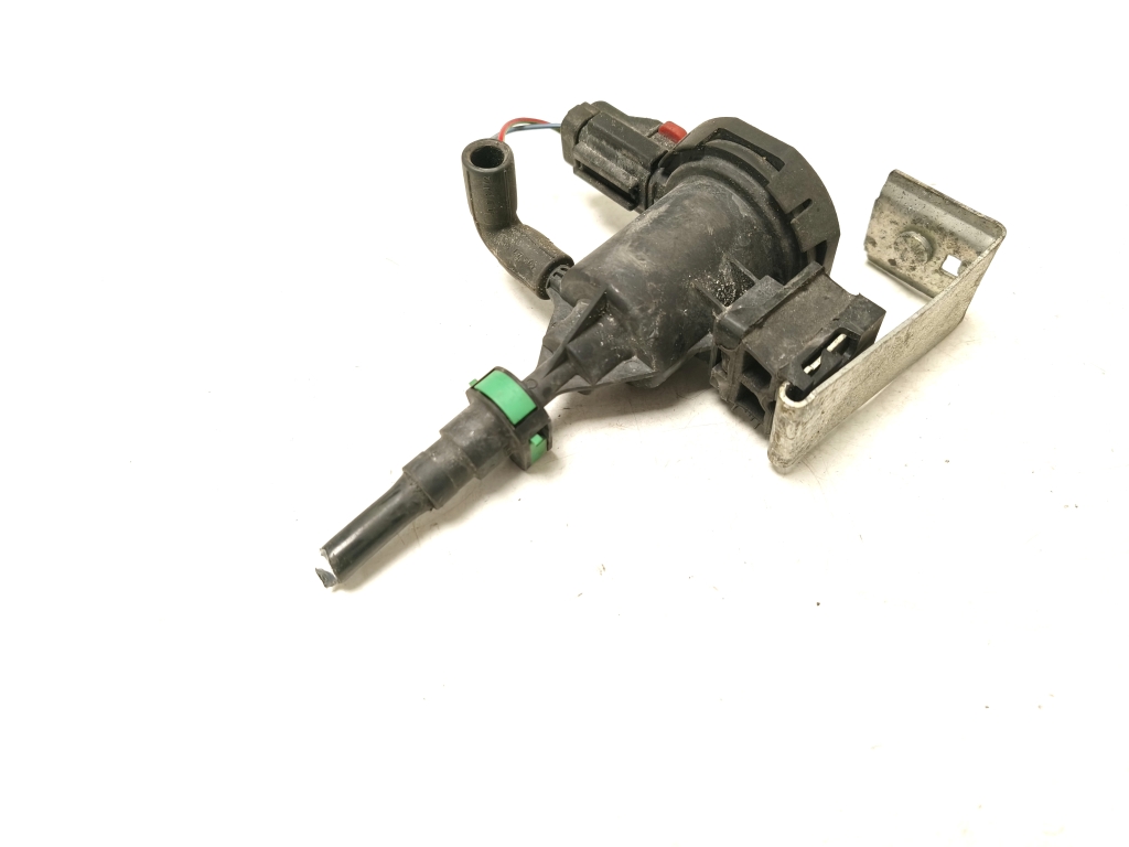 Mercedes Benz B-Class 246 (2011–2017) Sonstiges Ventil A0014760532 Mercedes Benz B-Class 246 (2011–2017) Sonstiges Ventil A0014760532