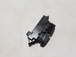 MG, ZS II (2017–2026) Parking brake switch 10489792 - 2