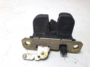 Volkswagen Passat B5 (1997–2005) Trunk lid lock 3B9827505 - 3