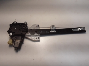 Rear side door window regulator and its parts - CM093160A