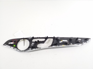Mercedes Benz C-Class 205 (2014–2021) Priekšējo durvju apšuvuma apdare A2057201109 - 3