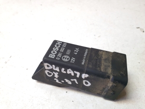 FIAT Ducato (250) (2006–2014) Glow plug relay 0281003039 - 4
