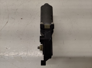 AUDI A4 B7 (2004–2008) Front door window regulator motor 8E1959802B - 2