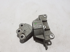 Engine bracket - 10592203