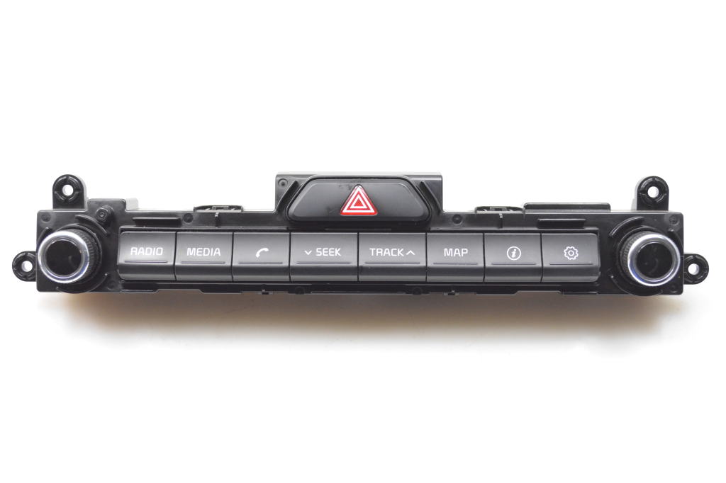 Kia Sportage (2016–2021) Radio (head unit) 96540F1000WK Kia Sportage (2016–2021) Radio (head unit) 96540F1000WK