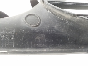 Peugeot 308 (2013–2021) Front bumper lower grille AA35899375 - 2