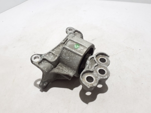 MG, ZS II (2017–2026) Engine mount 10592201 - 2