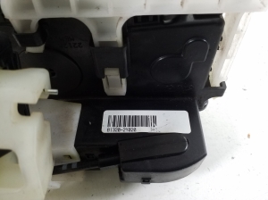 Hyundai ix35 (2009–2015) Front door lock 813202Y020 - 2