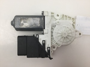  Rear side door window motor 