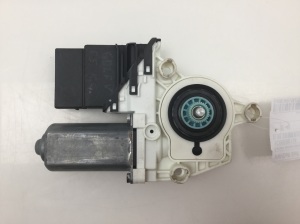  Rear side door window motor 