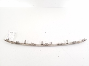Peugeot 2008 (2013–2026) Priekšējās restes hroma apdare 9802524677 - 3