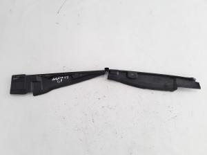 Trim under the hood - 668620012R