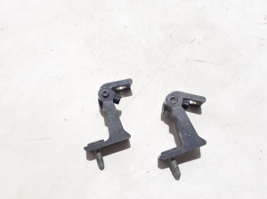 Front door top hinge - 80A831403A