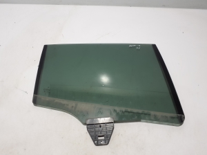   Vitre de porte latérale arrière  - 97054451209 