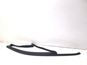 Volkswagen Passat B8 (2014–2023) Esiukse tihenduskumm 3G0837432M - 2