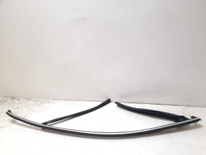 Volkswagen Passat B8 (2014–2023) Esiukse tihenduskumm 3G0837432M - 3