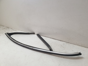 Volkswagen Passat B7 (2010–2014) Esiukse tihenduskumm 3C4837431 - 5