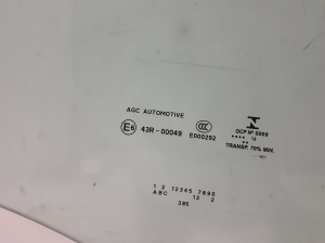 TOYOTA ProAce (2016–2026) Esiukse klaas SU001A4044 - 2