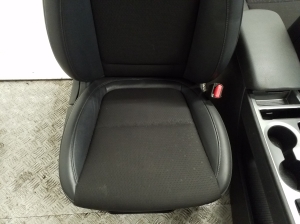 Hyundai Kona (2017–2023) Salons un tā detaļas - 15